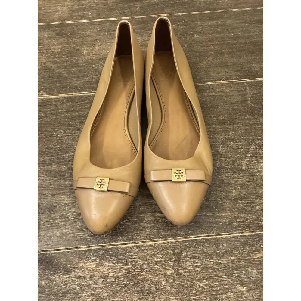 TORY BURCH BEIGE LEATHER HUGO‎ BOW POINT TOE GOLD REVA BALLET FLATS Size 8.5